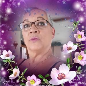 Meet your Posher, Ana